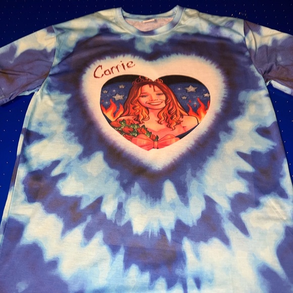 Carrie shirt and keychain - Picture 2 of 7